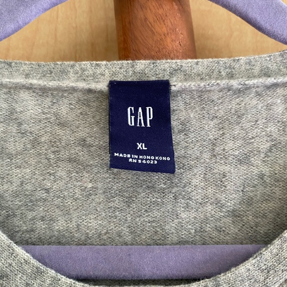 Grey sweater with cute ribbon detailing - Picture 4 of 5